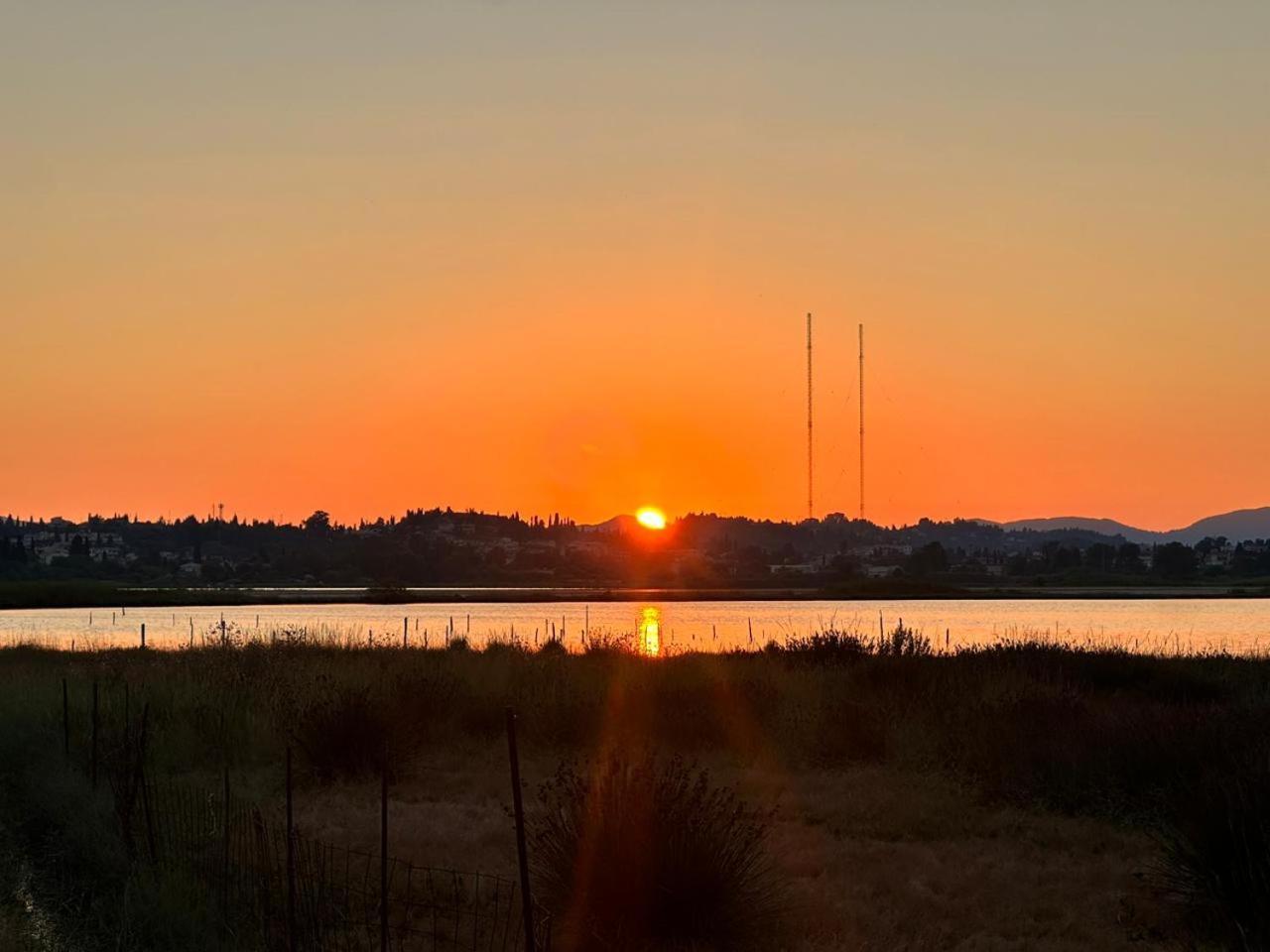 Corfu Lake House カノニ エクステリア 写真